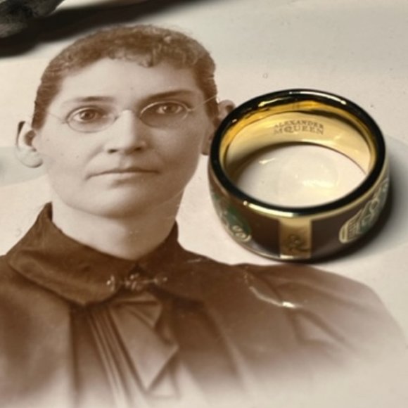 Authentic Alexander McQueen Enamel Skull Ring **HOT!!** - Picture 3 of 3